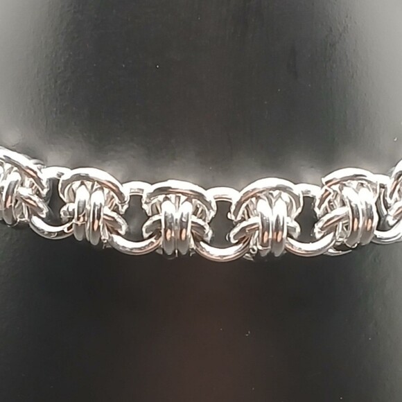 curiousjewelry